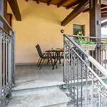 Apartament L'acero Rosso - Giardino Privato E Box Auto