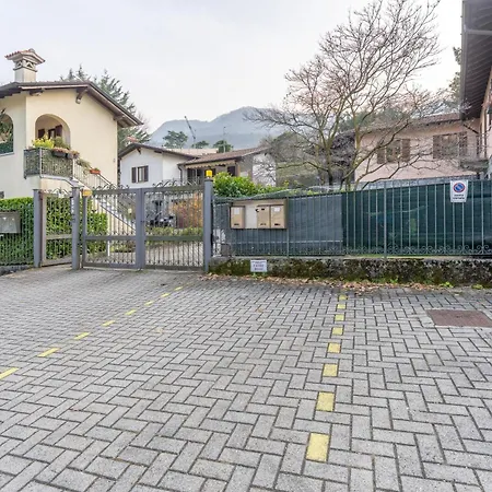 L'acero Rosso - Giardino Privato E Box Auto Lejlighed